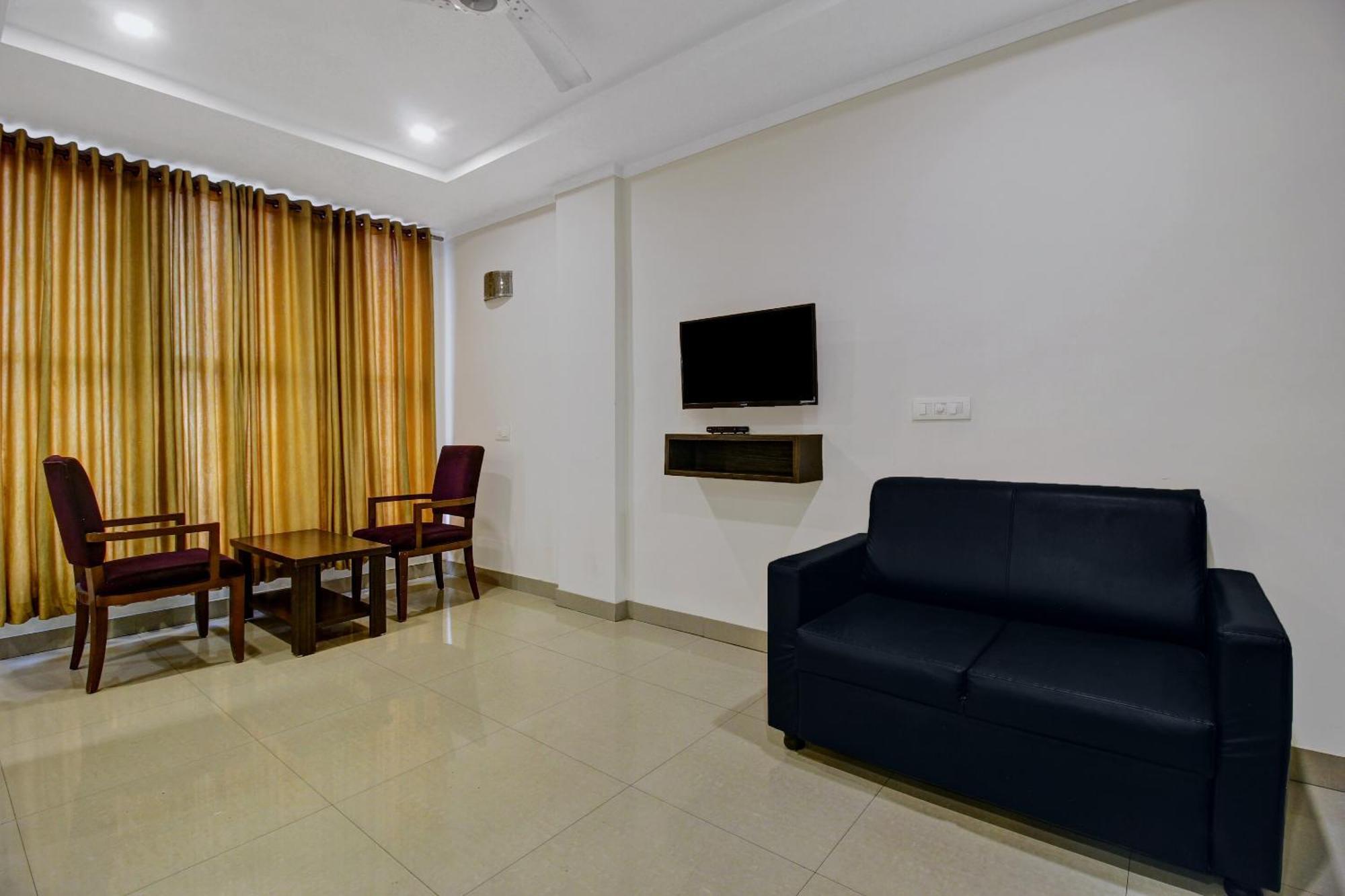 Super Townhouse Oak Lb Nagar Ramoji Hotell Hyderabad Eksteriør bilde